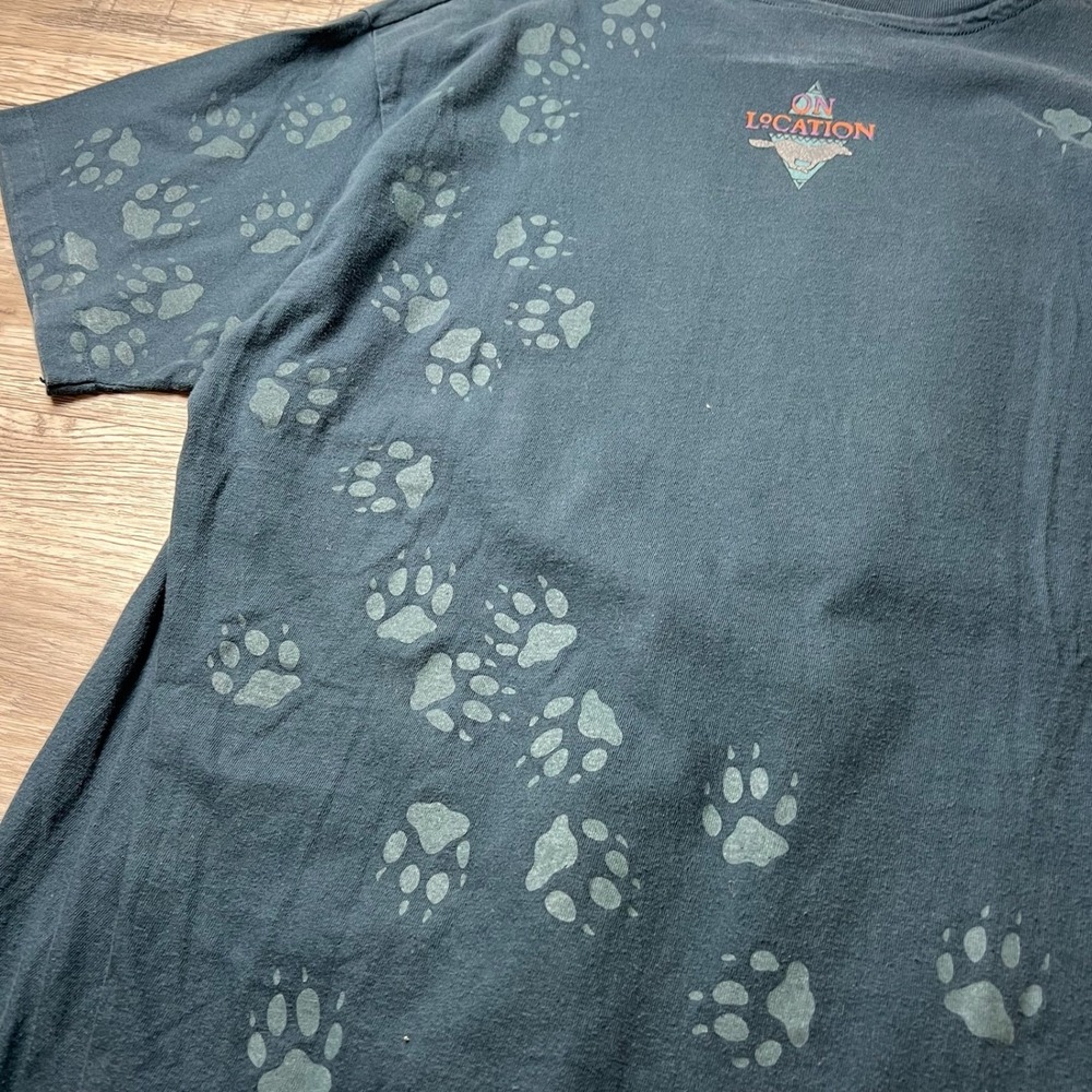 Vintage 90s Isle Royale National Park Wolf Hanes T-Shirt Mens XL Black Paw Print - Picture 4 of 9